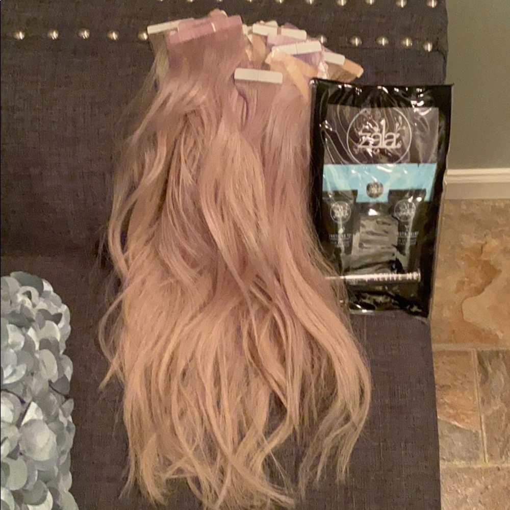 Zala 14-16’’ tape in platinum blonde extensions